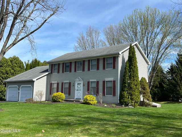 4111 Stonefield Way, Guilderland, NY 12306