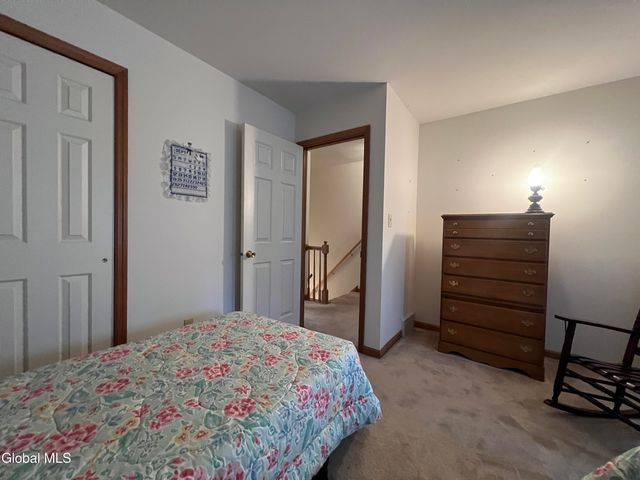 4111 Stonefield Way, Guilderland, NY 12306