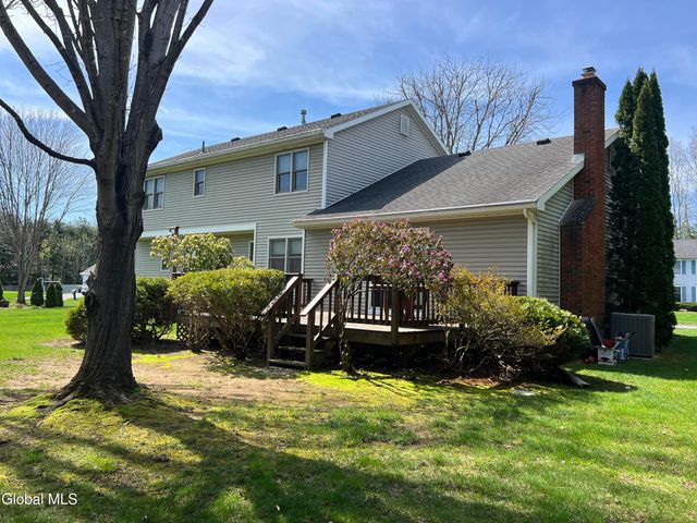 4111 Stonefield Way, Guilderland, NY 12306