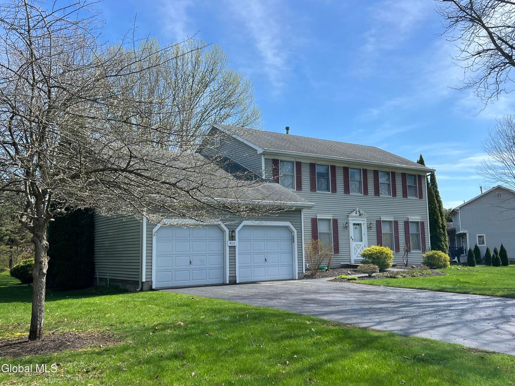 4111 Stonefield Way, Guilderland, NY 12306