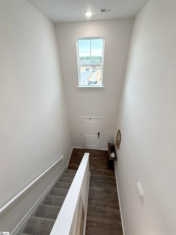 1052 Skidaway Drive, Spartanburg, SC 29303