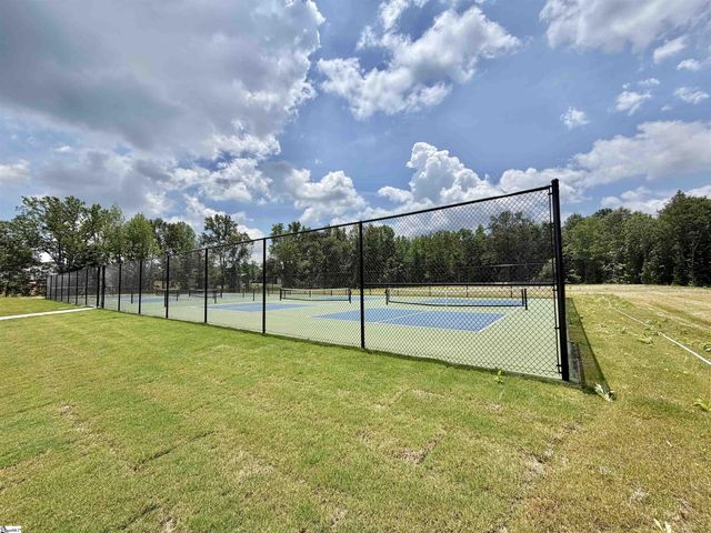 1052 Skidaway Drive, Spartanburg, SC 29303