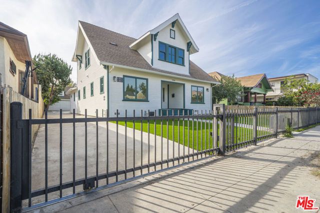 2896 W 14th Street, Los Angeles, CA 90006