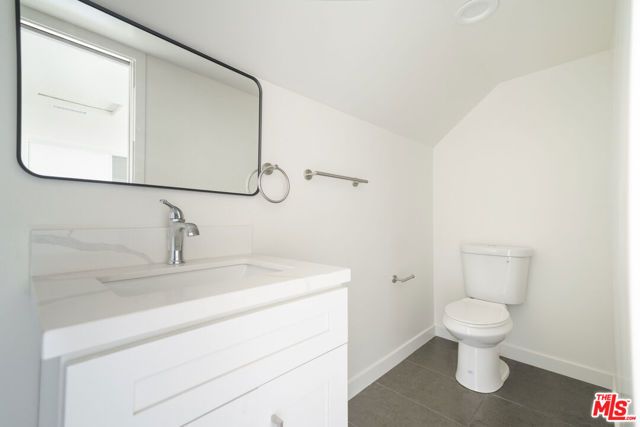 2896 W 14th Street, Los Angeles, CA 90006