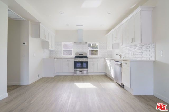 2896 W 14th Street, Los Angeles, CA 90006