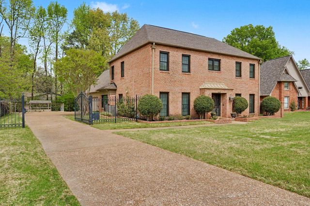 1399 POPLAR RIDGE DR, Memphis, TN 38120