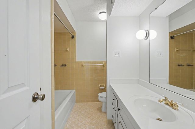 1399 POPLAR RIDGE DR, Memphis, TN 38120