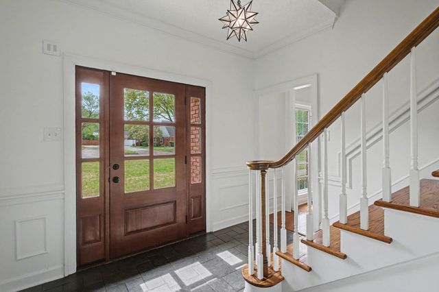 1399 POPLAR RIDGE DR, Memphis, TN 38120