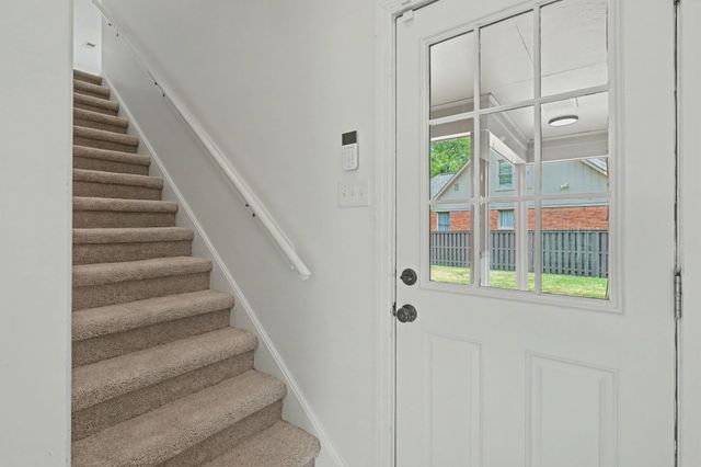 1399 POPLAR RIDGE DR, Memphis, TN 38120