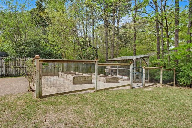 1399 POPLAR RIDGE DR, Memphis, TN 38120