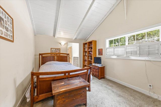 10677 Lazy Valley Rd, Penn Valley, CA 95946