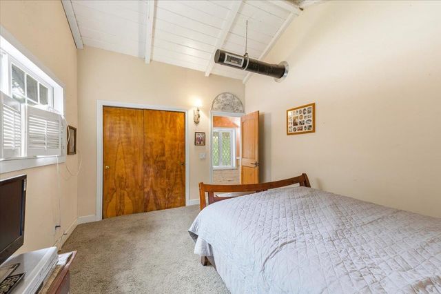 10677 Lazy Valley Rd, Penn Valley, CA 95946
