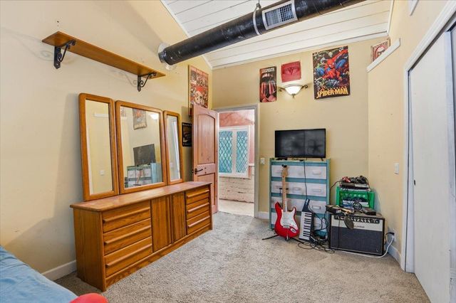 10677 Lazy Valley Rd, Penn Valley, CA 95946