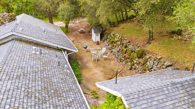 10677 Lazy Valley Rd, Penn Valley, CA 95946