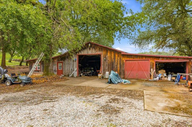 10677 Lazy Valley Rd, Penn Valley, CA 95946