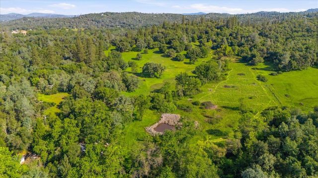10677 Lazy Valley Rd, Penn Valley, CA 95946