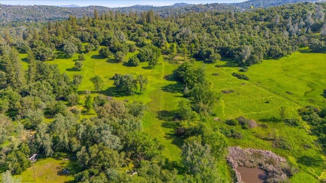 10677 Lazy Valley Rd, Penn Valley, CA 95946