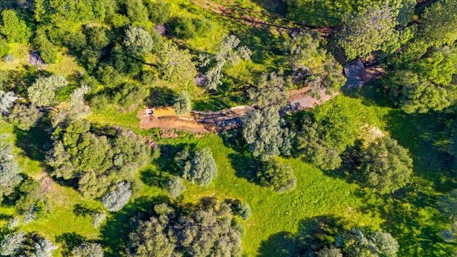 10677 Lazy Valley Rd, Penn Valley, CA 95946