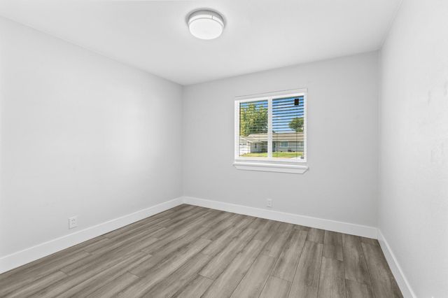 2130 Aaron Way, Sacramento, CA 95822