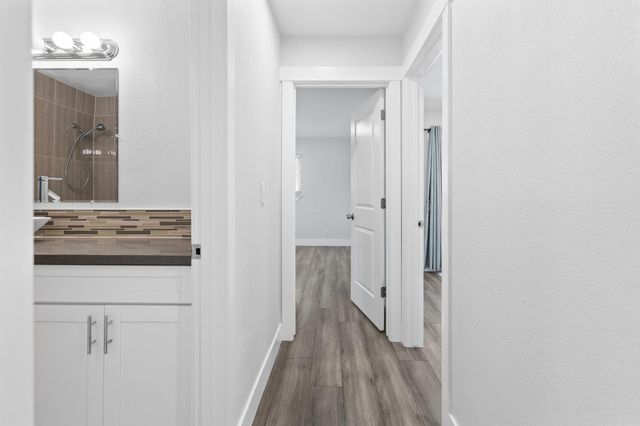 2130 Aaron Way, Sacramento, CA 95822
