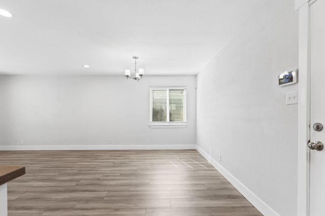 2130 Aaron Way, Sacramento, CA 95822