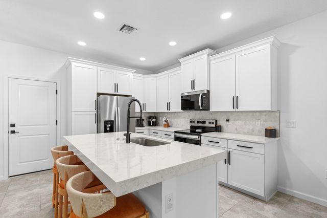 4147 S Longwood Lake Square, Westlake, FL 33470