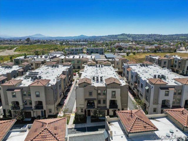 328 Paddle Ct, Santee, CA 92071