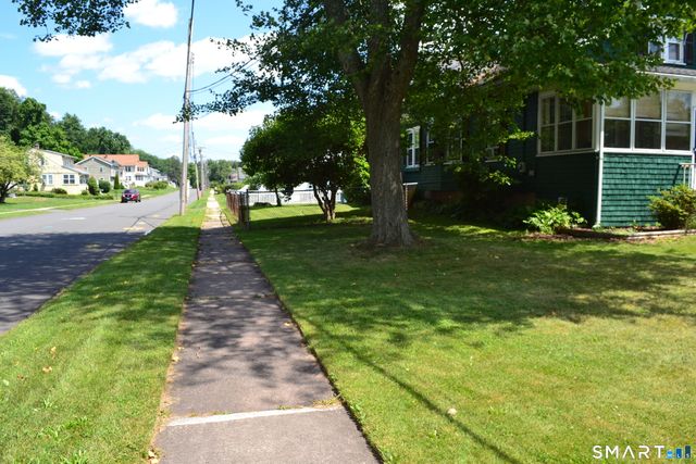 284 Deerfield Road, Windsor, CT 06095