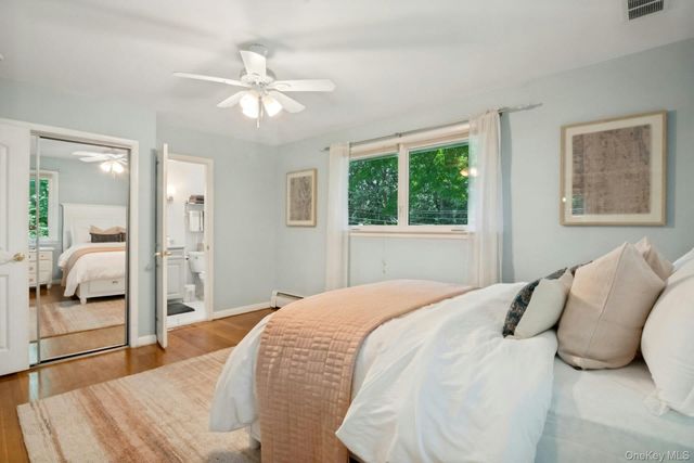15 Deerfield Lane S, Pleasantville, NY 10570
