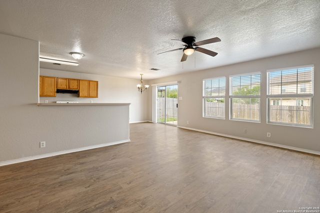 6289 Jackies Farm, San Antonio, TX 78244