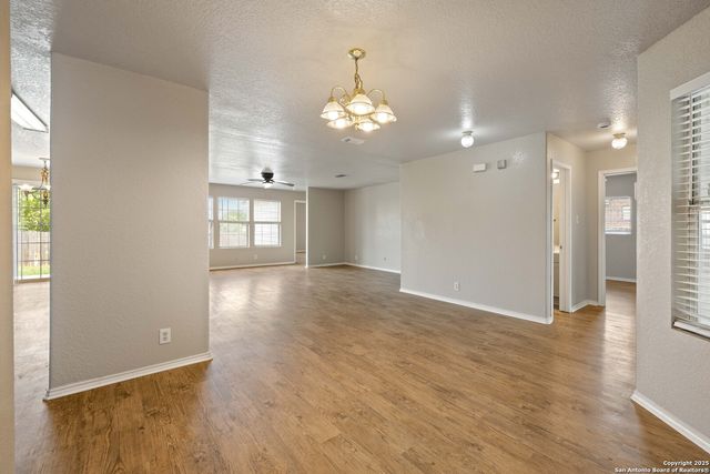 6289 Jackies Farm, San Antonio, TX 78244