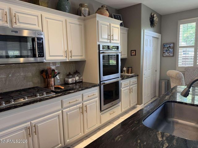 1017 Sierra Vista Court, Gardnerville, NV 89460