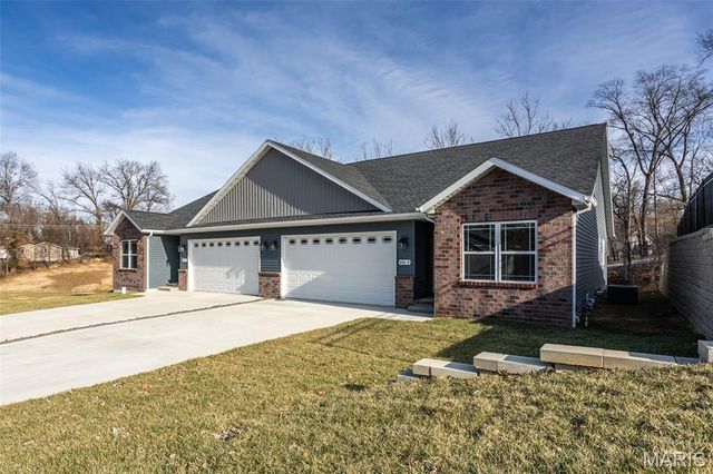 652 N Kansas Street 652-A & B, Edwardsville, IL 62025