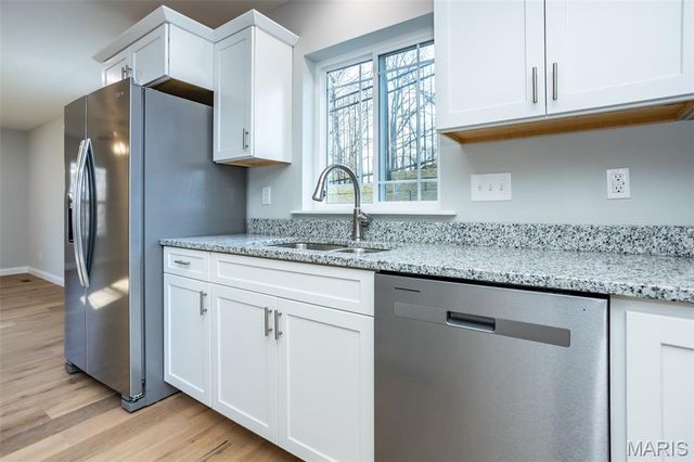 652 N Kansas Street 652-A & B, Edwardsville, IL 62025