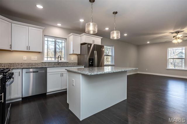 652 N Kansas Street 652-A & B, Edwardsville, IL 62025