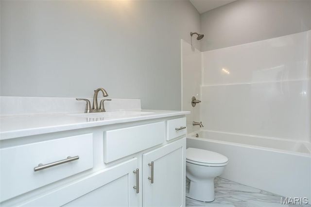 652 N Kansas Street 652-A & B, Edwardsville, IL 62025