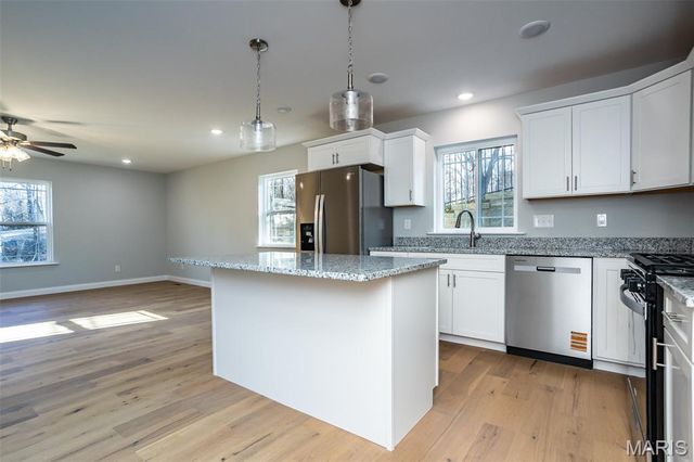 652 N Kansas Street 652-A & B, Edwardsville, IL 62025