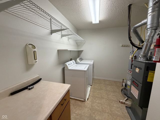 632 Runnymede Court, Greenfield, IN 46140