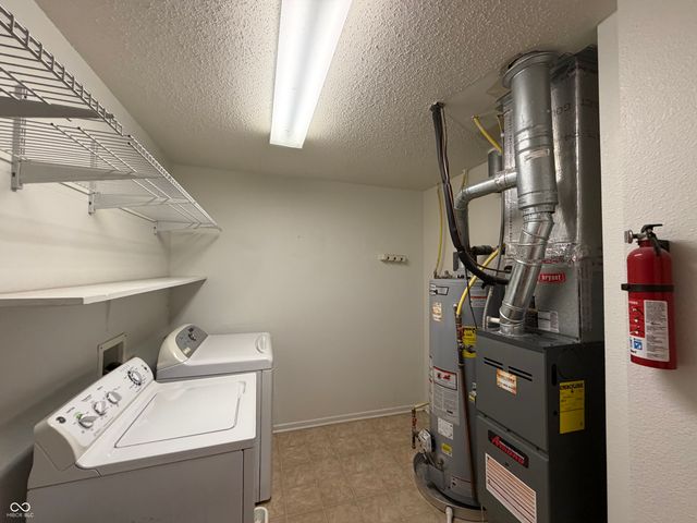 632 Runnymede Court, Greenfield, IN 46140