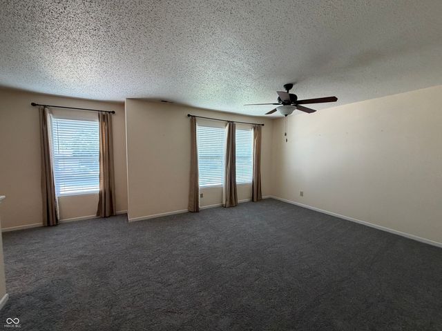 632 Runnymede Court, Greenfield, IN 46140