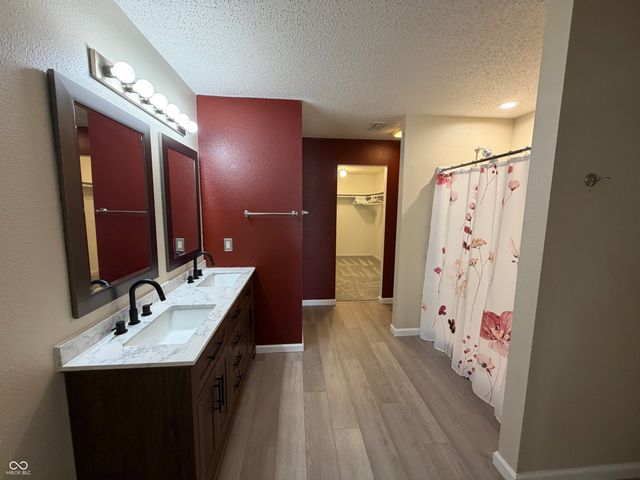 632 Runnymede Court, Greenfield, IN 46140