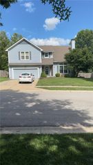 11039 N Baltimore Avenue, Kansas City, MO 64155