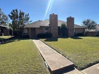 506 Amber Lane, Desoto, TX 75115