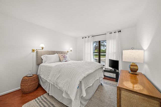 2566 Bedford Mews Drive, Wellington, FL 33414