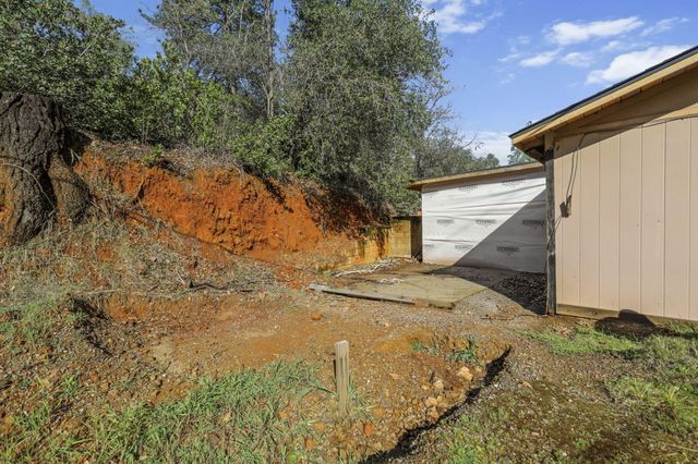 12116 Lake Boulevard, Redding, CA 96003