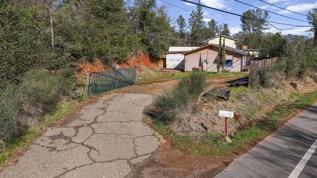 12116 Lake Boulevard, Redding, CA 96003