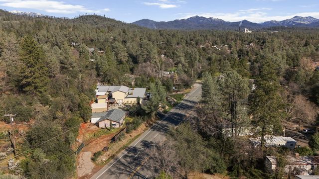 12116 Lake Boulevard, Redding, CA 96003