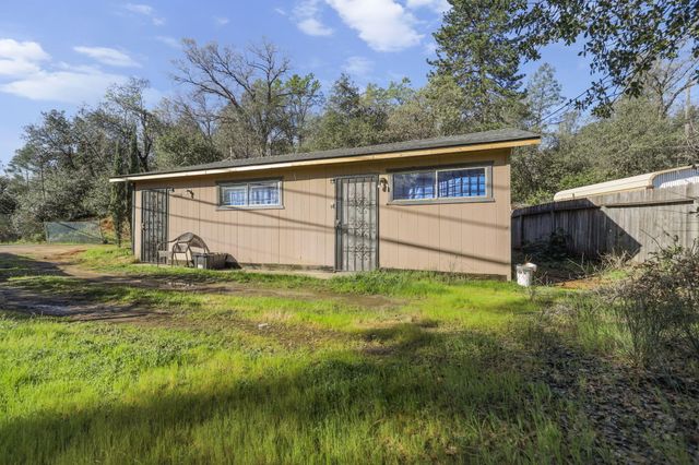 12116 Lake Boulevard, Redding, CA 96003