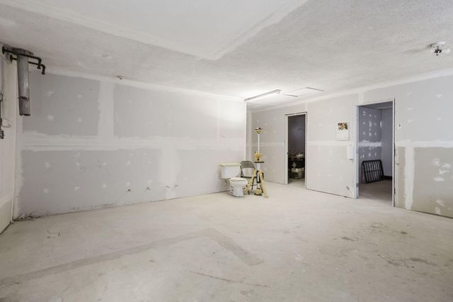 12116 Lake Boulevard, Redding, CA 96003