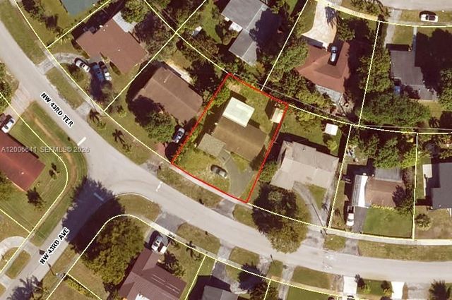 1118 NW 43rd Ter, Lauderhill, FL 33313